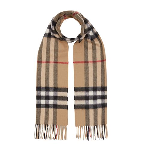 burberry 100 wool scarf.